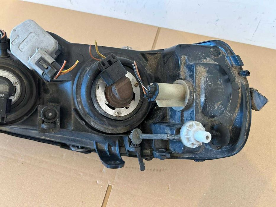 Lampa przednia lewa lub prawa Opel Astra G