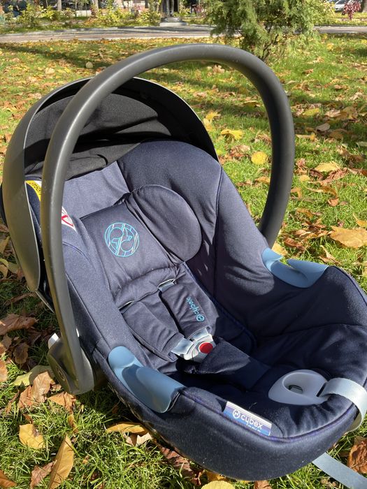 Автокрісло Cybex Aton M