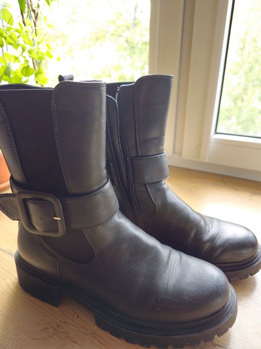 Czarne damskie botki ekoskora