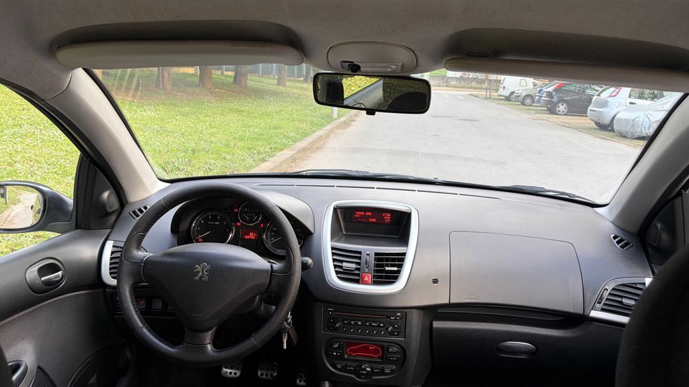 Peugeot 206+ | 168mil KM | 2011 1.1 Gasolina