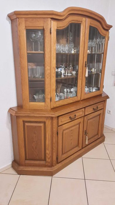 Kredens dębowy bardzo stary. Negocjacja ceny.