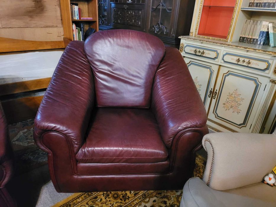 Sofá individual em pele - óptimo estado e qualidade