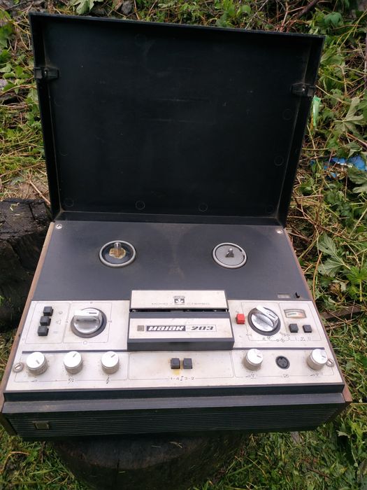 Програвач Маяк та підсилювач