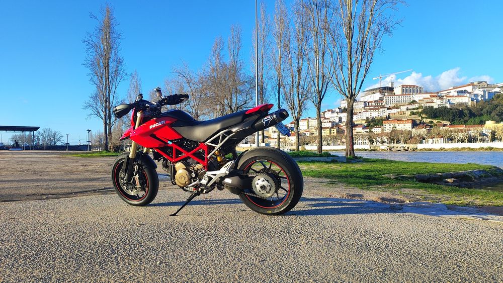 Ducati Hypermotard 1100S