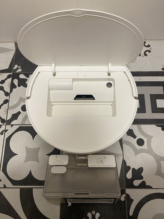 Робот пилосос Mi Robot Vacuum Mop Essential