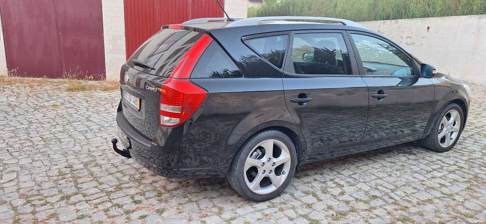 Kia Ceed SW — fotografia 3