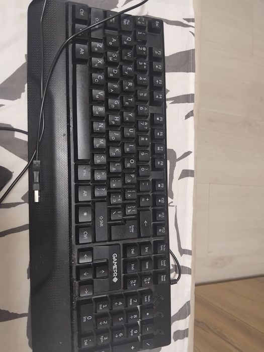 Клавиатура бу, с подсветкой