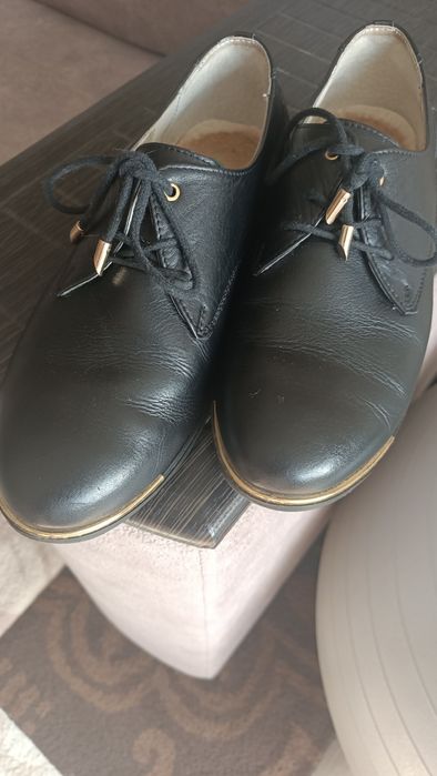 Кожаные женские ботинки