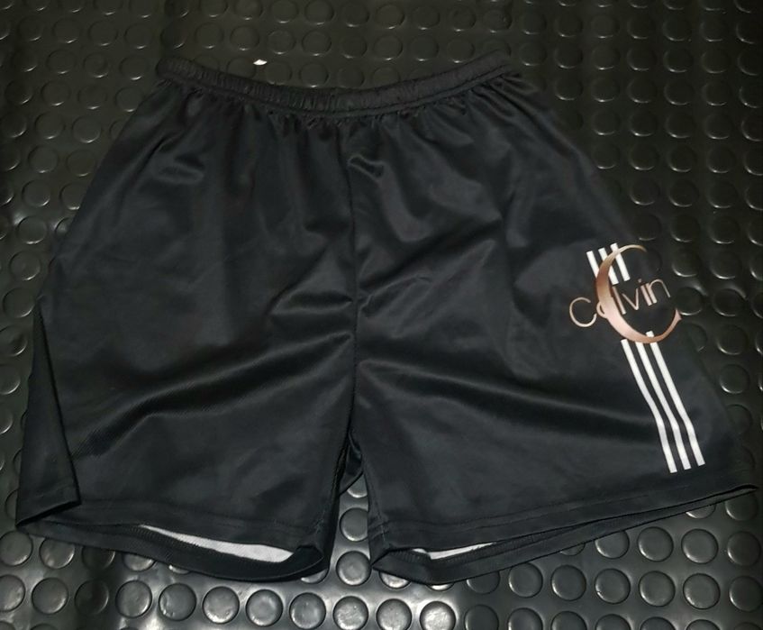 Продам костюм Calvin Klein. 500 гривень.