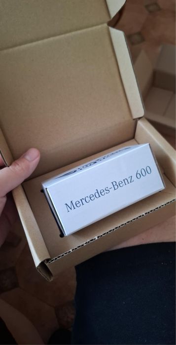 Hot wheels premium rlc exclusive mercedes benz 600