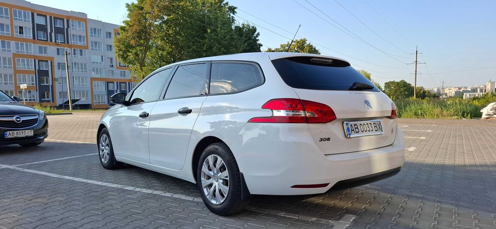 Продам Peugeot 308 SW 1,6D 2017р.