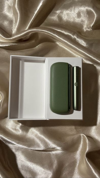 Зарядний пристрій для дивайсу