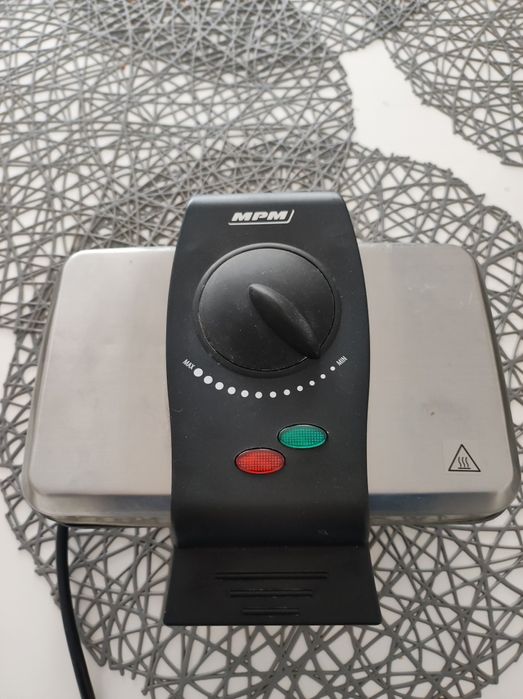 Gofrownica w dobrym stanie