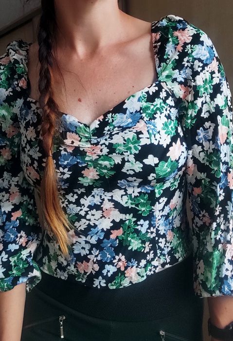 H&M bluzka Boho bufiaste rękawy, ściągacz z tyłu, rozm. S w kwiaty