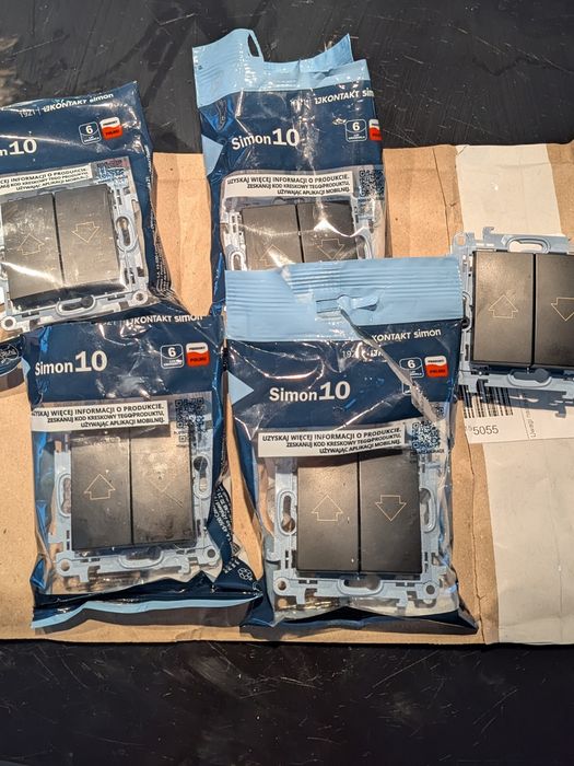 5x przycisków roletowych Simon