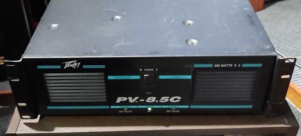 Peavey PV-8.5C made in USA мощнік 2 x 500 ватт