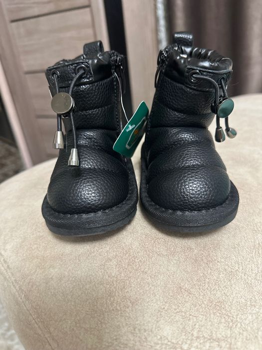 Нові дитячі уги ( устілка 12,5 см)