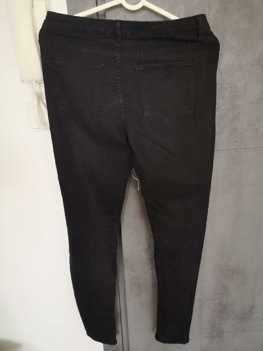 Sinsay czarne spodnie 40-sprzedam!