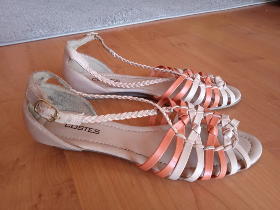 Sandálias elegantes