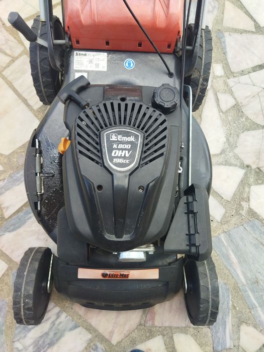 Máquina cortar relva Óleo Mac