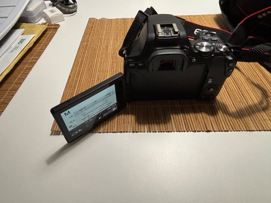 Zestaw Canon EOS 250D Jak NOWY 2 Obiektywy, Statyw, Akcesoria –OKAZJA!