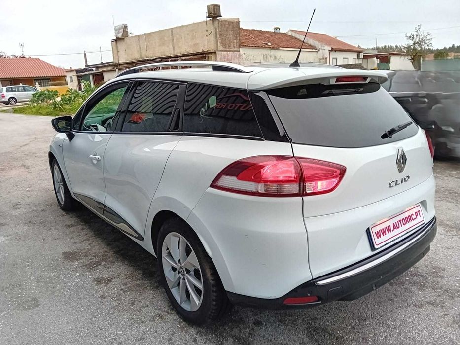 Renault Clio 1.5 dci Limited c/iva - Nacional ( pequeno sinistro )