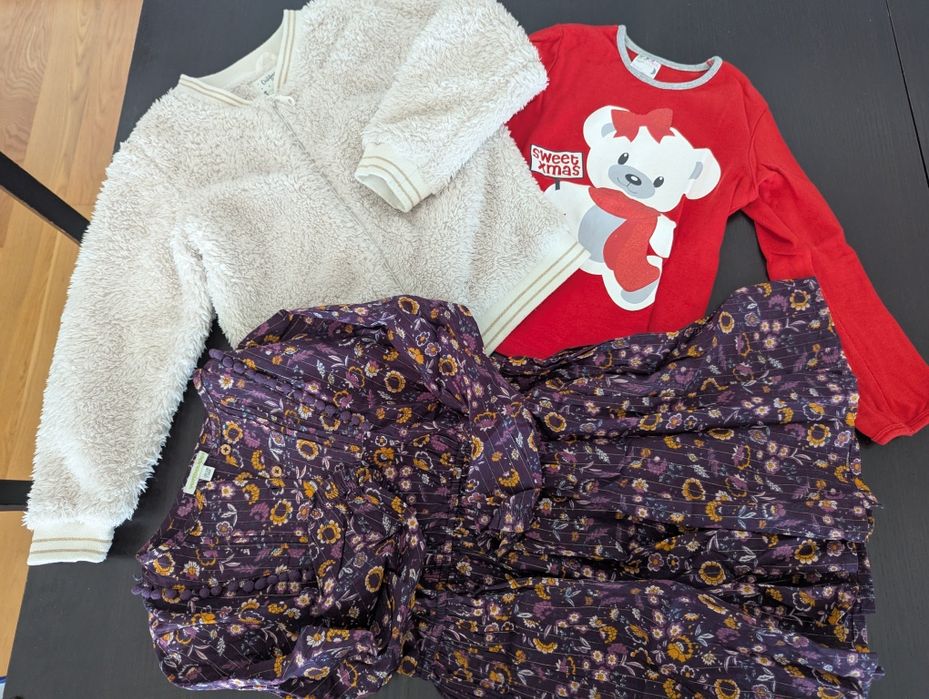 Oportunidade: muita roupa variada para menina 4/5 anos