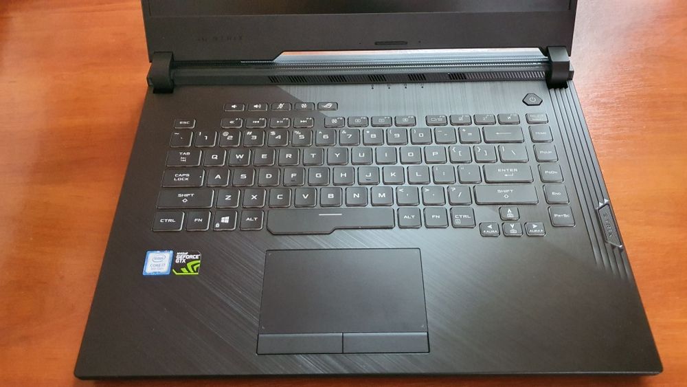 Отличный ноутбук Asus rog strix g531gt