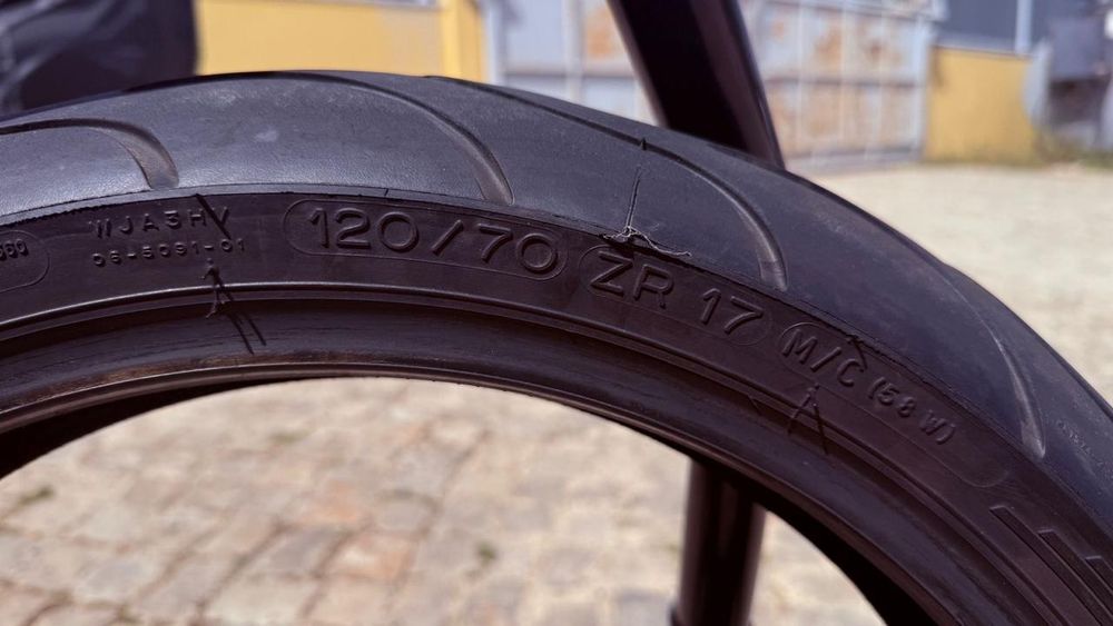 Pneu Michelin Pilot Power 2CT 120/70 ZR17