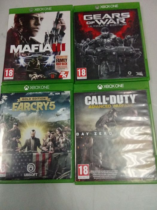 Ігрова приставка Xbox one з дісками