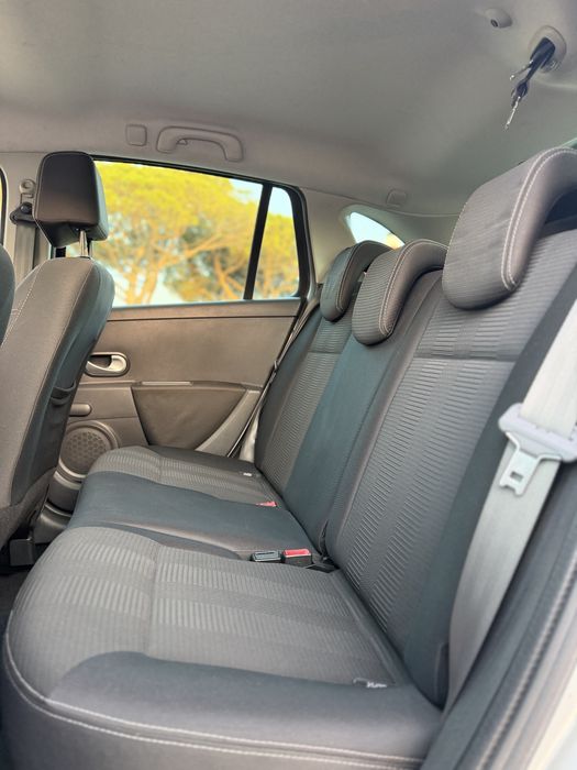 Renault Clio 1.2 - 2011
