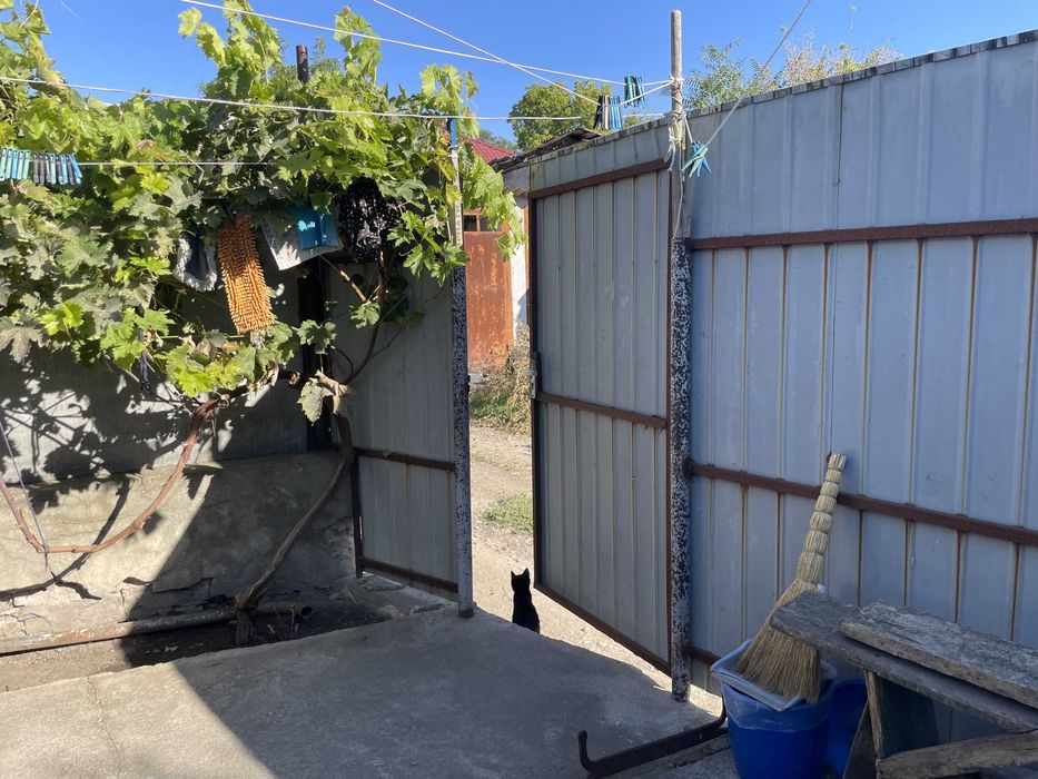 2 ком. квартира в пгт Доброслав! С ремонтом - заходи и живи