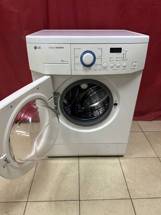 Сииральная машина LG WD 10180 N