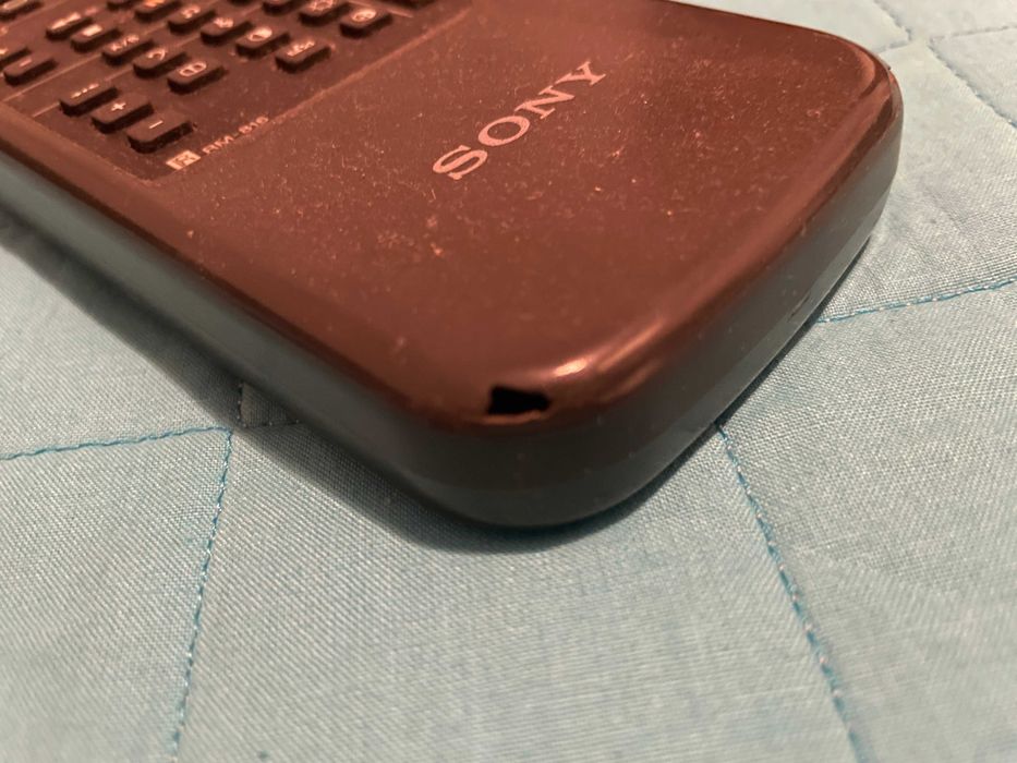 Reversible Sony RM-816 Remote Controls64739329359619122