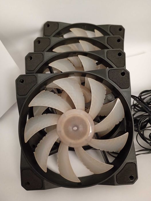 4x Fans ARGB da MSI c/ controlador de luz