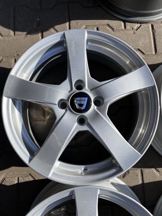 R16 4/100 et45 j6 dia60.1 Dezent made in Germany Renault Dacia Рено Да