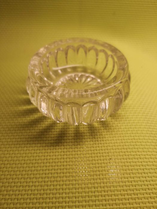 PRL przyprawnik sól lub pieprz, szklany przyprawownik