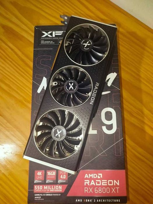 Placa Gráfica RX 6800 XT 16GB