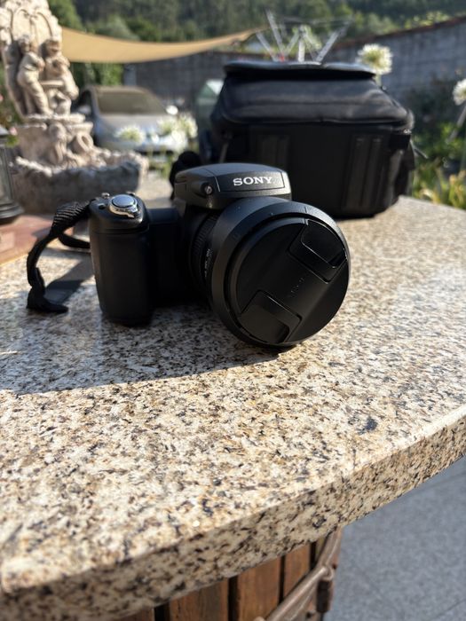 Camara sony DSC-R1