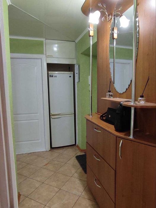 Сдам на длительный   срок  2-х ком. кв. ЦЕНТР .