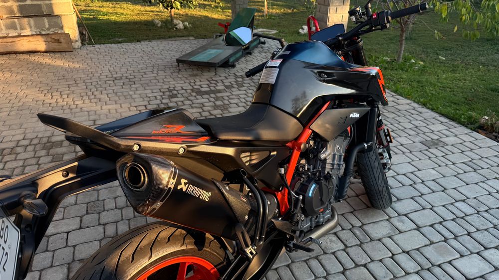 Мотоцикл KTM Duke 890 R 2022