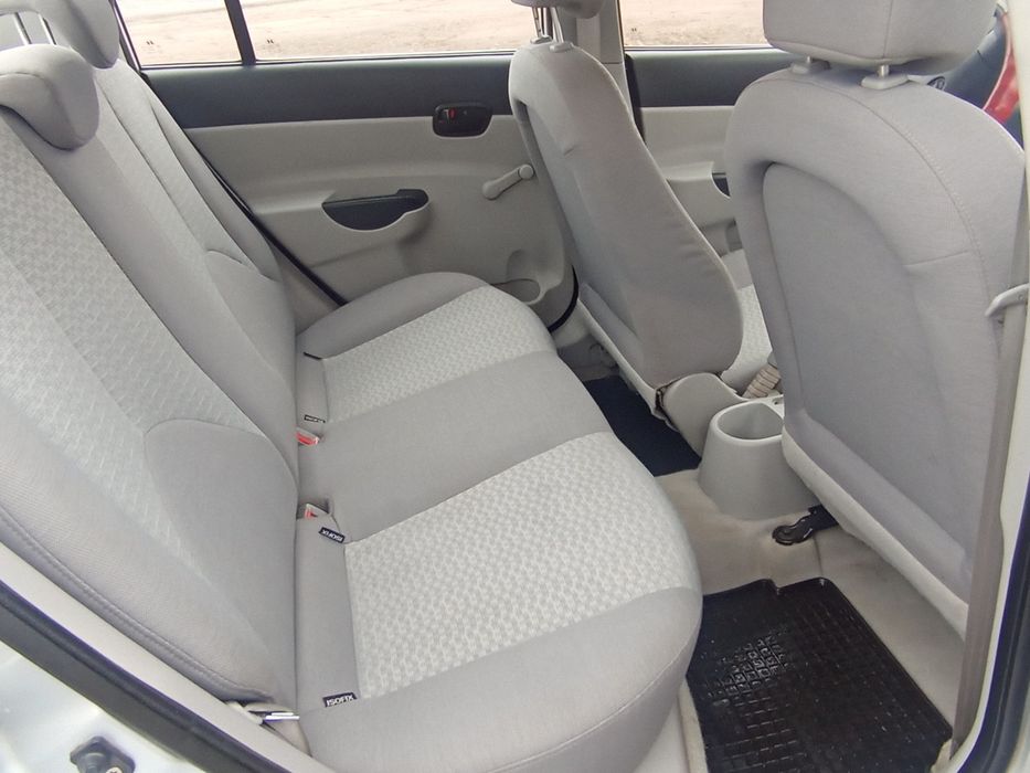 Hyundai accent 1,4 бензин