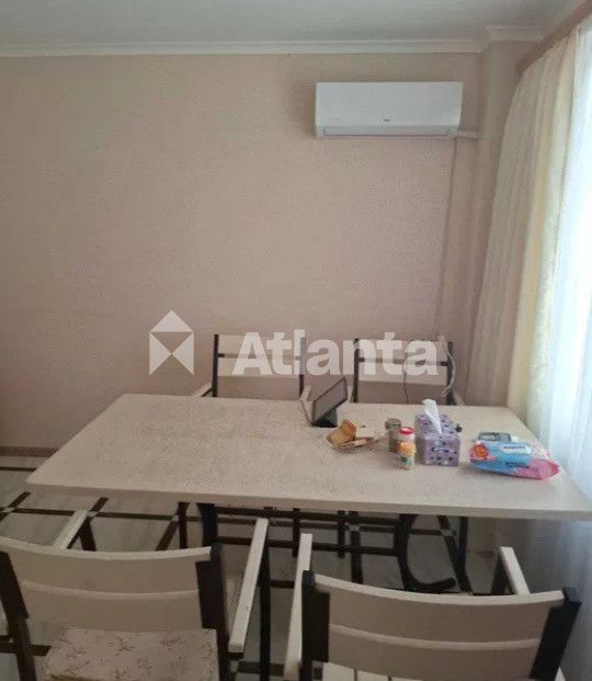 Двухэтажный дом в пригороде Одессы