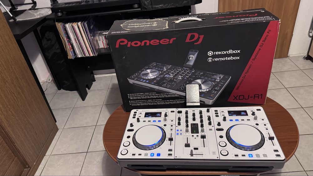 Pioneer XDJ-R1 +Decksaver + torba