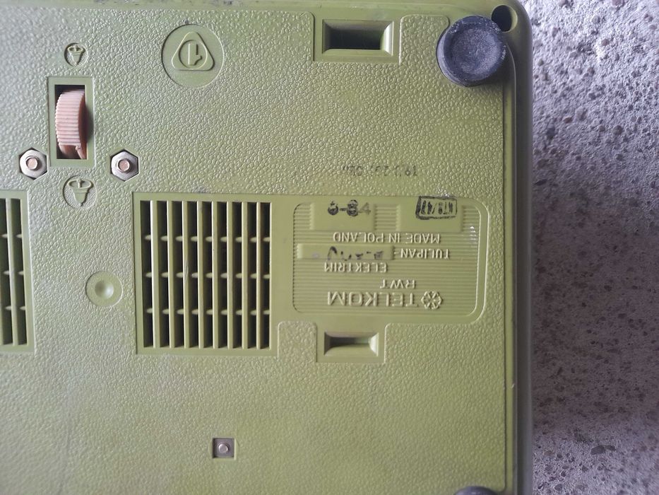 Telefon PRL Tulipan retro