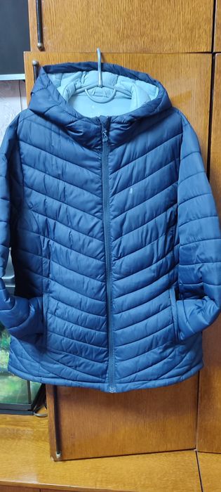 Куртка жіноча демісизонна.