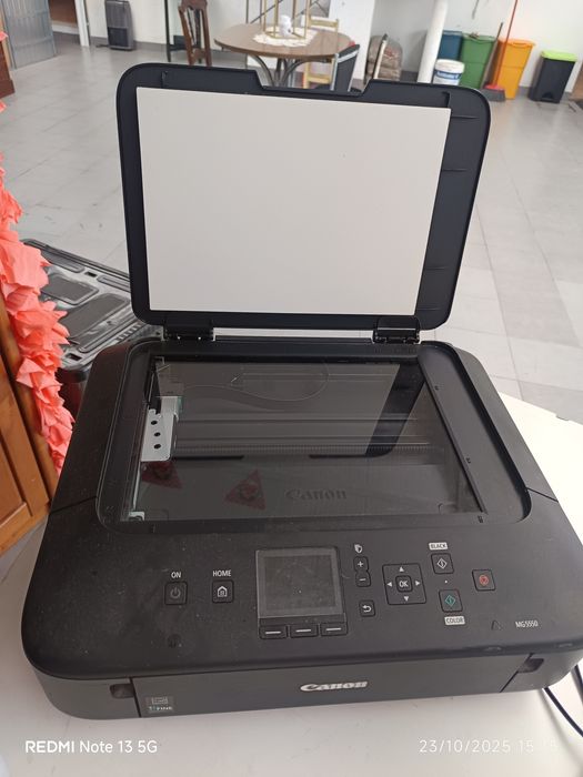 Printer, like new, with scanning capability64354161236738122