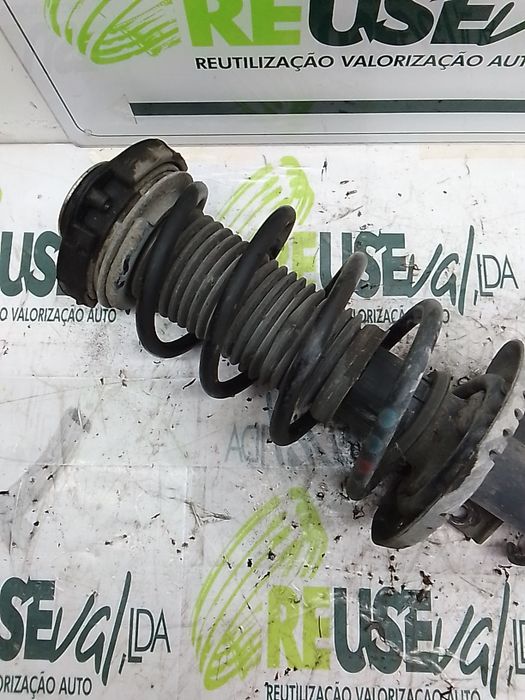 Suspensão frente direita VOLKSWAGEN Polo (9N)
