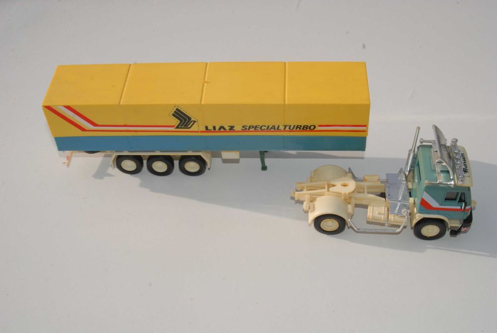Stara Zabawka ciężarówka TIR Liaz  Camion Monti System KZ Semily