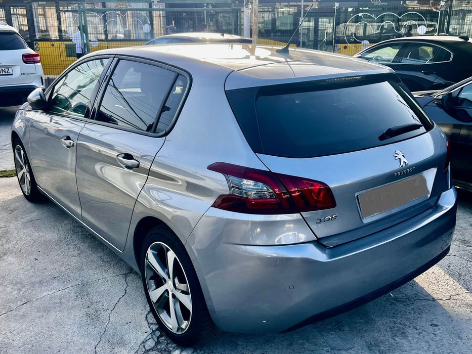 Peugeot 308 1.2 PureTech Style foto 4
